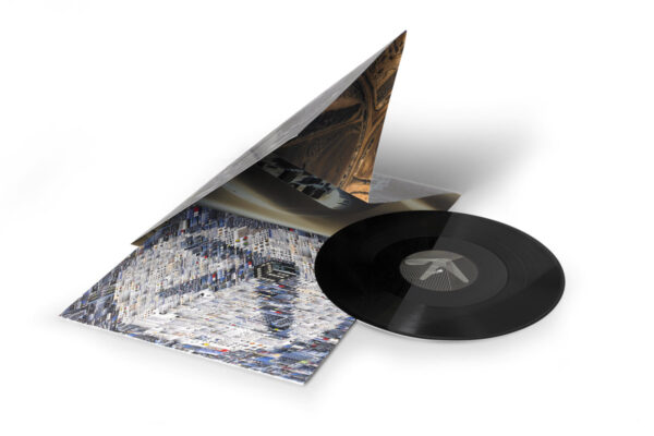 <span class="hide-the-artist">Aphex Twin<br></span>Blackbox Life Recorder 21f / In A Room7 F760