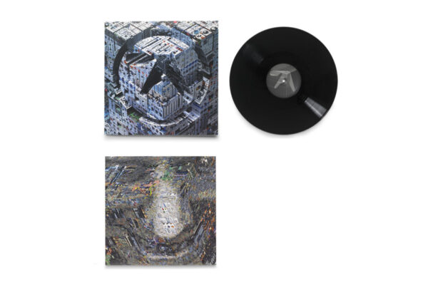 <span class="hide-the-artist">Aphex Twin<br></span>Blackbox Life Recorder 21f / In A Room7 F760